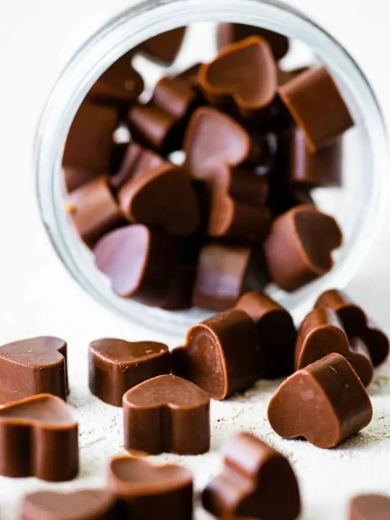 Mini Choco Bliss stukjes ceremoniële cacao in glazen pot voor dagelijks microdoseren met plantmedicijn